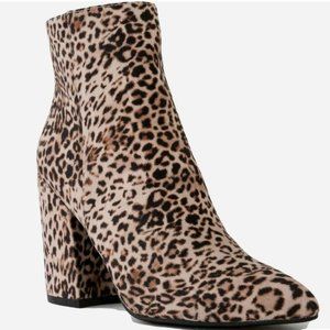 Sugar Evvie Cheetah Pattern Micro Suede Bootie NIB Size 6.5